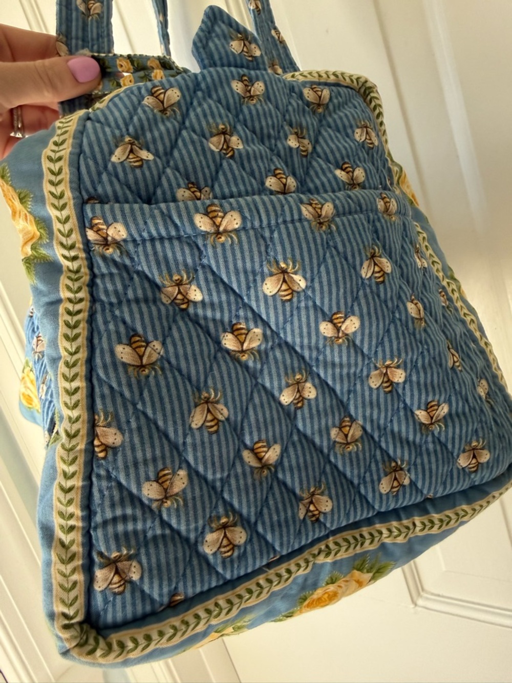 Vera Bradley Blue Quilted Travel Duffel with Yellow Rose & Bees Retired print - Picture 3 of 11